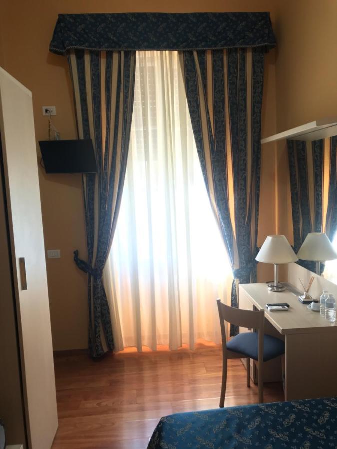 21 Aprile Accommodation Roma Ngoại thất bức ảnh